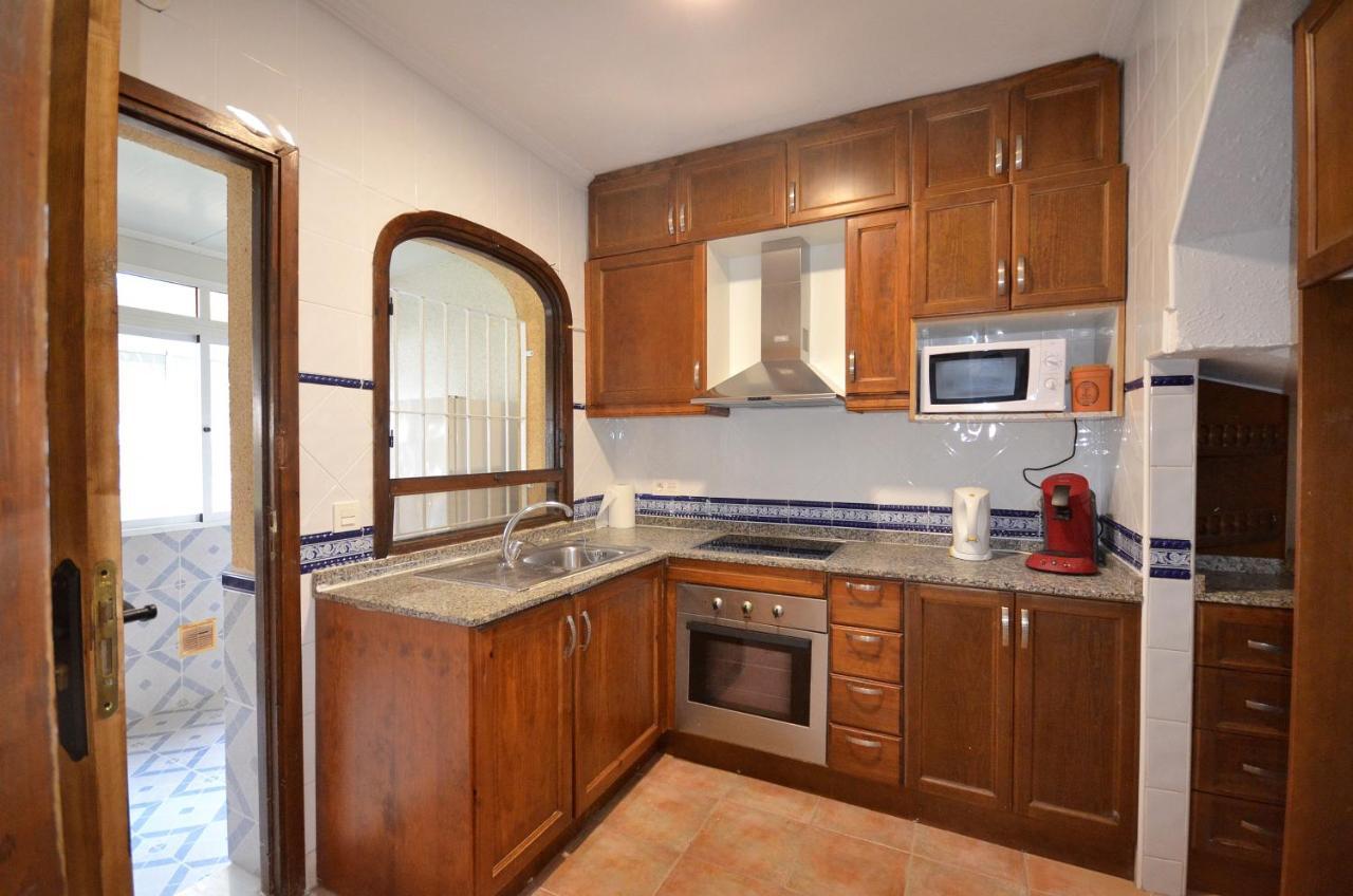 Agradable Adosado Con Piscina, Duchas Hidromasaje Villa Torrevieja Kültér fotó