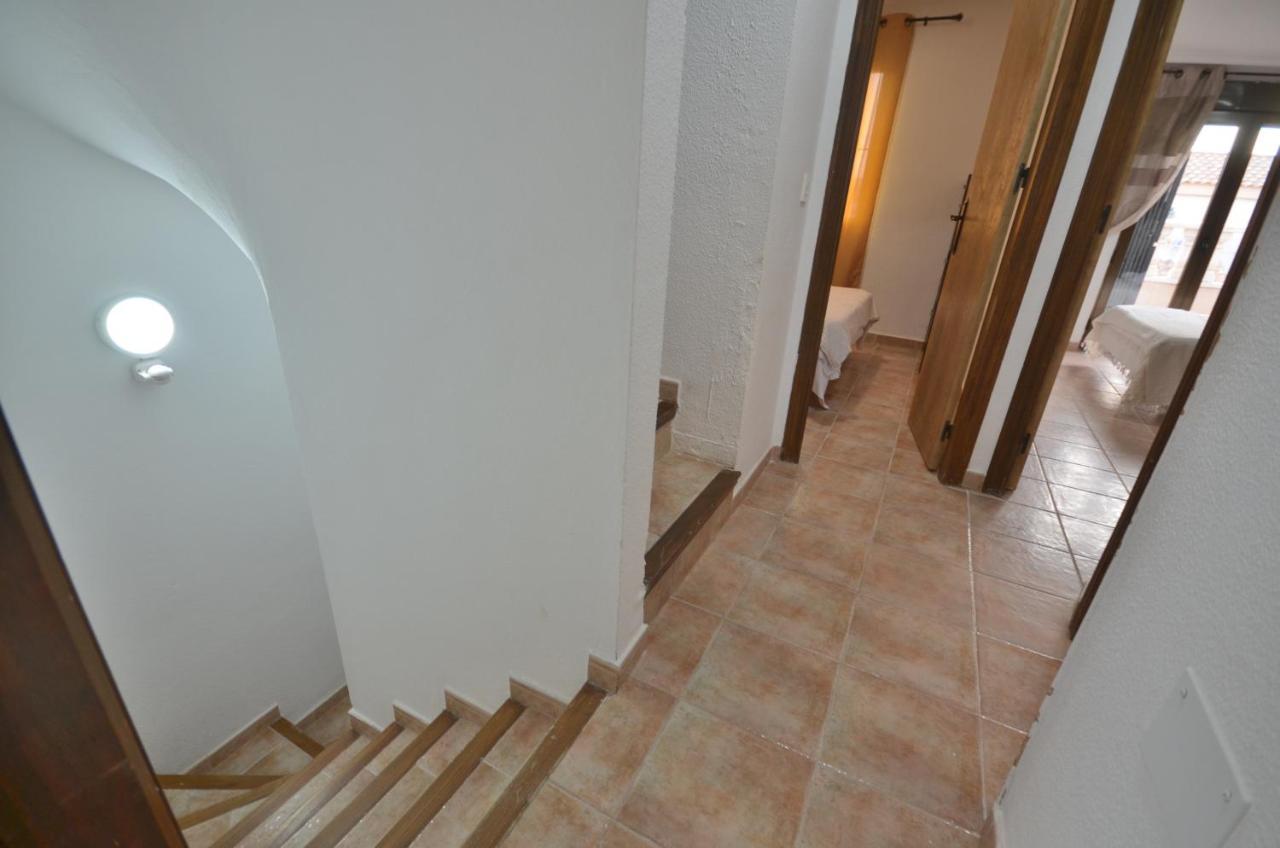 Agradable Adosado Con Piscina, Duchas Hidromasaje Villa Torrevieja Kültér fotó